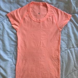 🌷Lululemon Swiftly Tech Shirt🌷